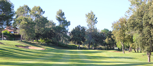 Golf holiday review of Golf Girona 17th green, Costa Blanca, Spain